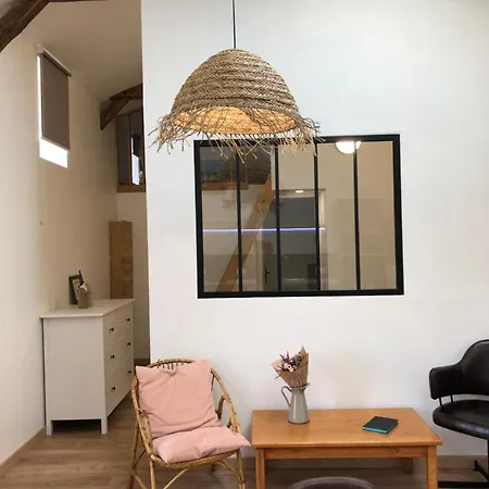 La Charmille - Cote Cour La Copechagniere